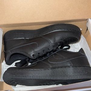 The shoes are practically brand new they have only been worn once. Size 4 kids